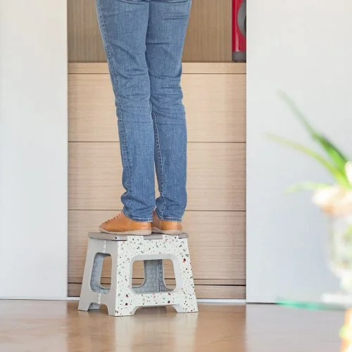 Vigar Compact Foldable 32cm Stool - Image 33